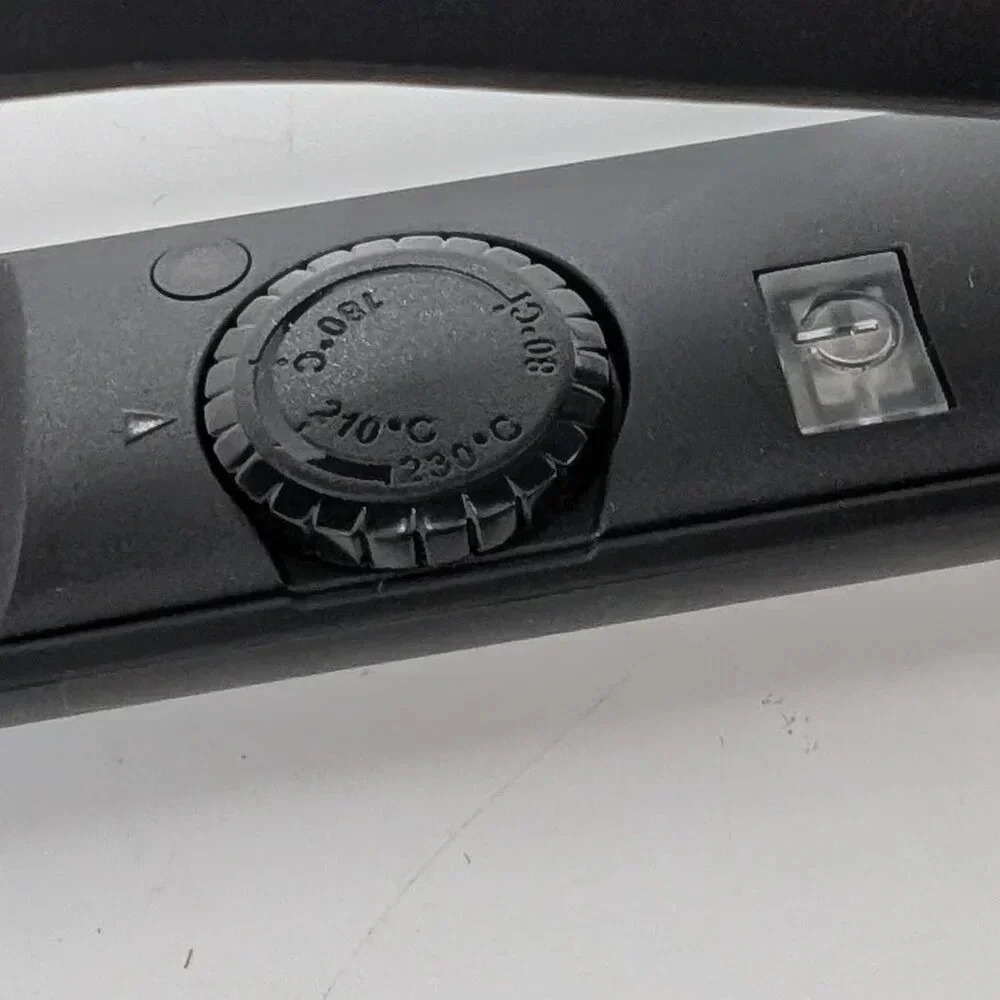 Avanti Nano-Silver Tourmaline and Ceramic Flat Iron - Picture 4 of 5